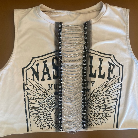 Tops - Nashville Graphic White Crop Top